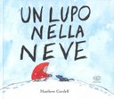 Un lupo nella neve